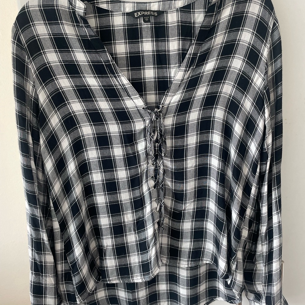 Express Black and White Plaid High Low Top in XS.